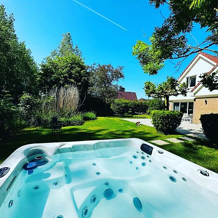 Villa Calma Rust Ruimte Luxe Inclusief Private Jacuzzi Zeewolde Exterior foto